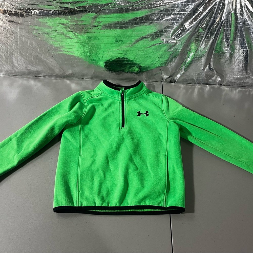 Boys bright green under Armour sweatshirt